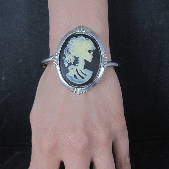 Goth Skeleton Cameo Cuff Bracelet 6.25 Inches - Picture 7 of 7